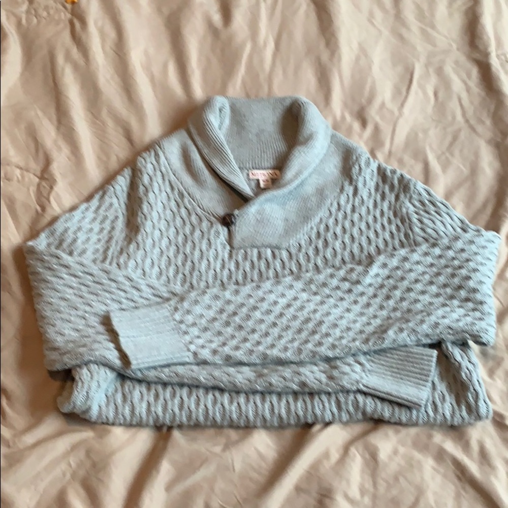 sweater - Picture 5 of 5